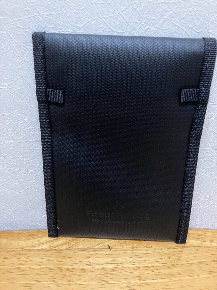 MaGdgetのFireproof Bagの外観